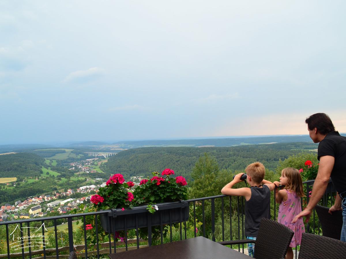 Die Triniushuette "Thueringens Schoenste Aussicht" Hotel Rauenstein Exterior photo